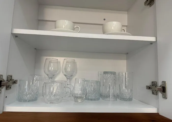 White Lux דירה סנדנסקי